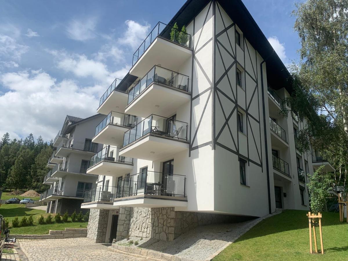 15 By Piano Apartment *